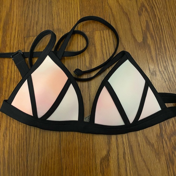PINK Victoria's Secret Other - Victoria’s Secret push-up halter bikini top